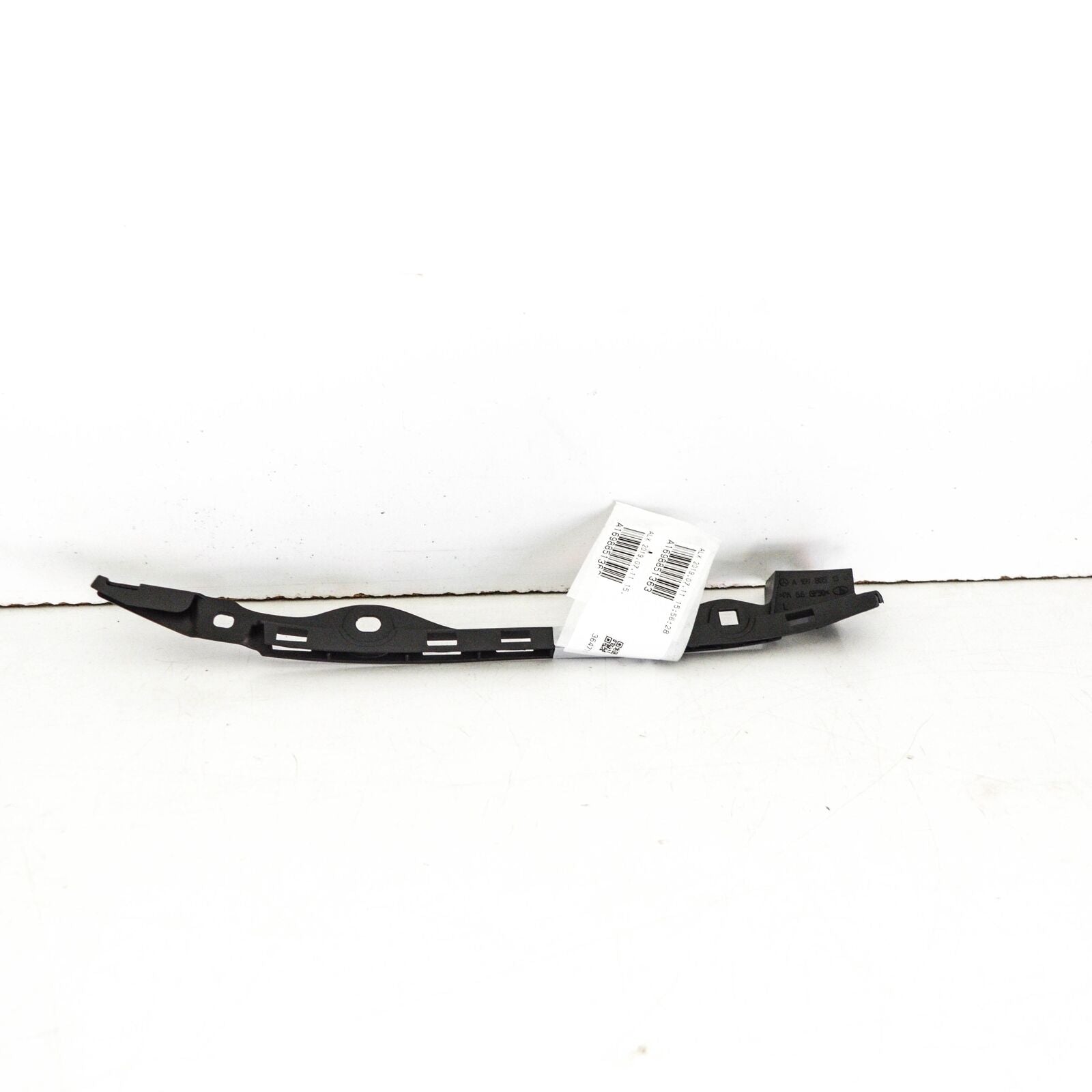 NEW MERCEDES-BENZ A W169 REAR BUMPER LEFT SIDE HOLDER A1698851363 ORIGINAL