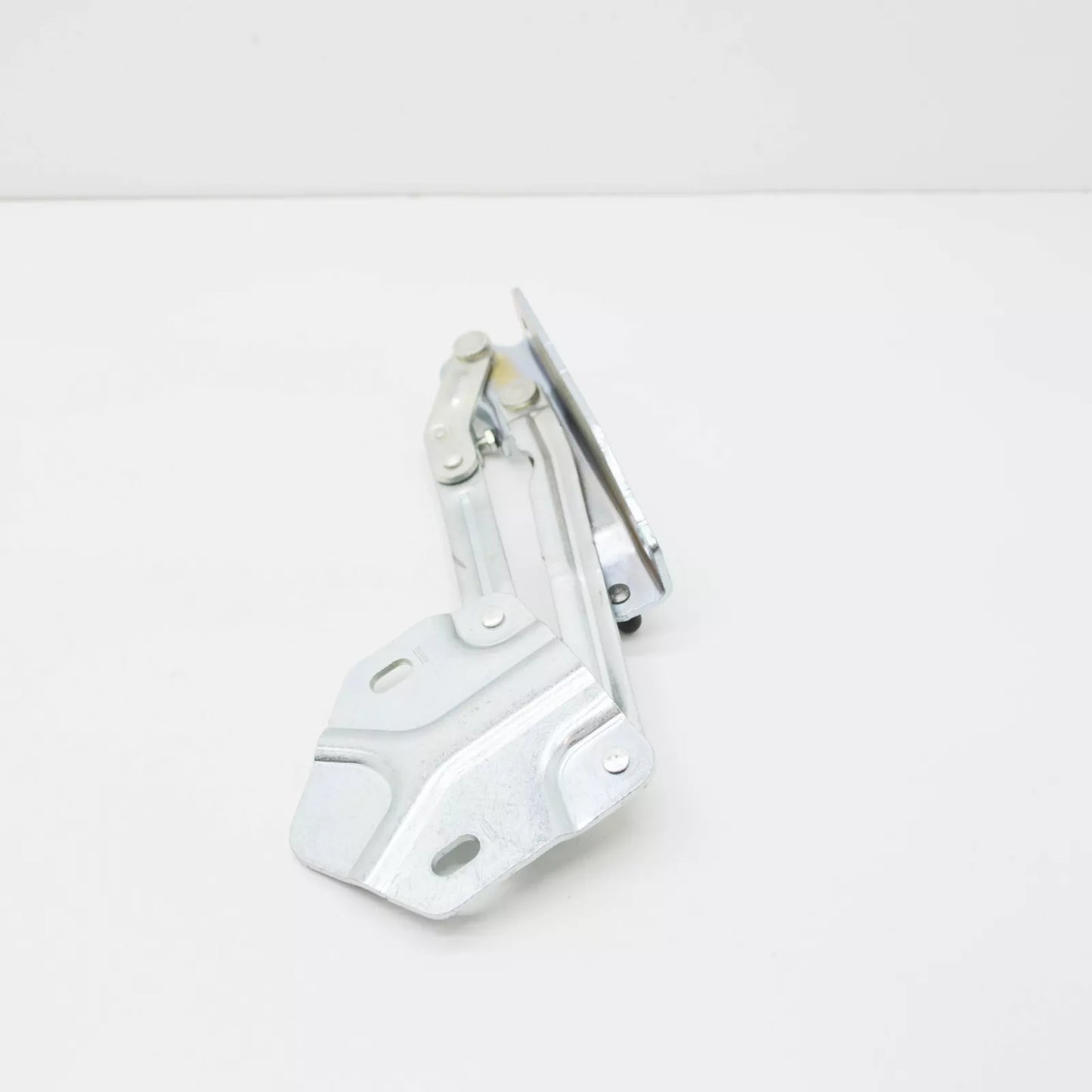 NEW VW CADDY IV SA FRONT LEFT BONNET HINGE 2K5823301