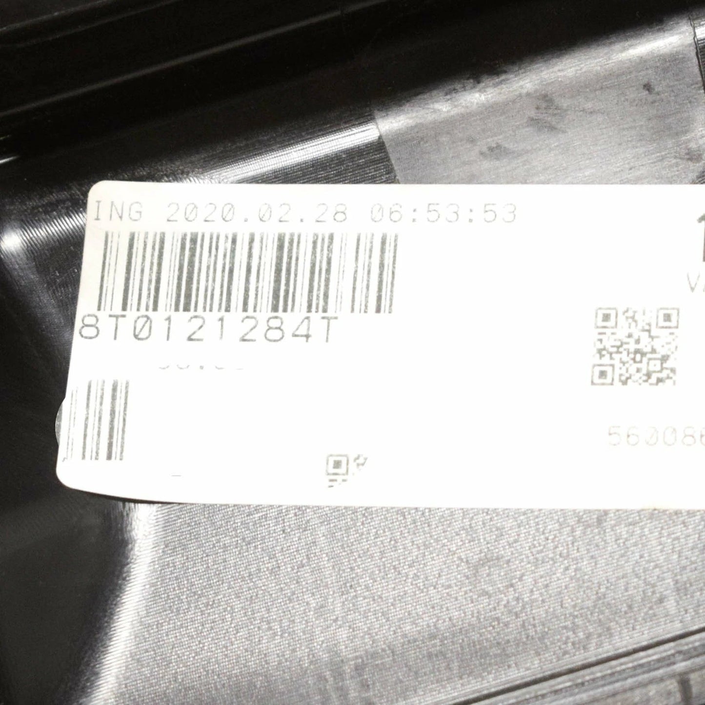 NEW AUDI A5 S5 8T8 RADIATOR AIR SHROUD GUIDE 8T0121284T