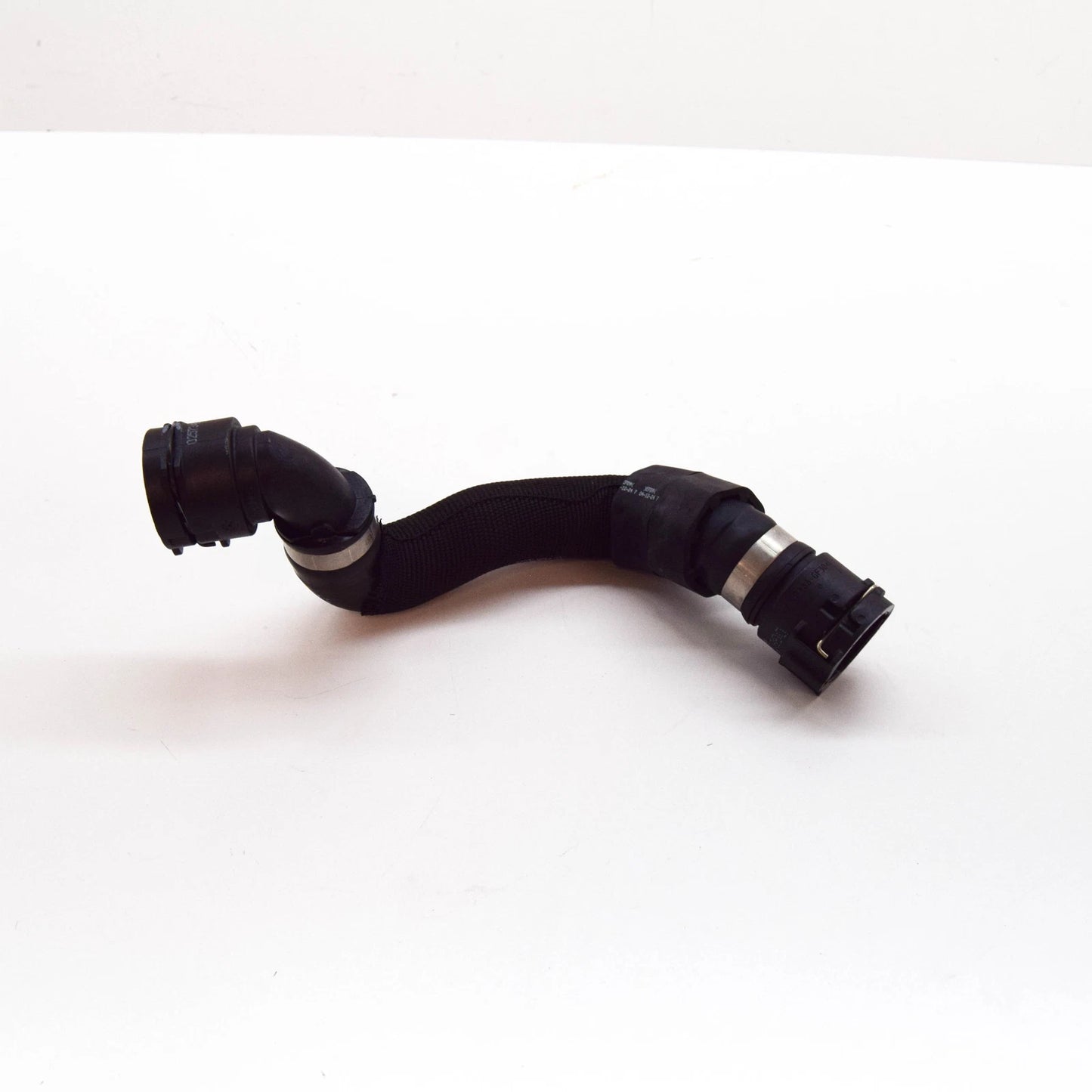 NEW MERCEDES-BENZ E W213 ENGINE COOLANT HOSE A2135018800 ORIGINAL