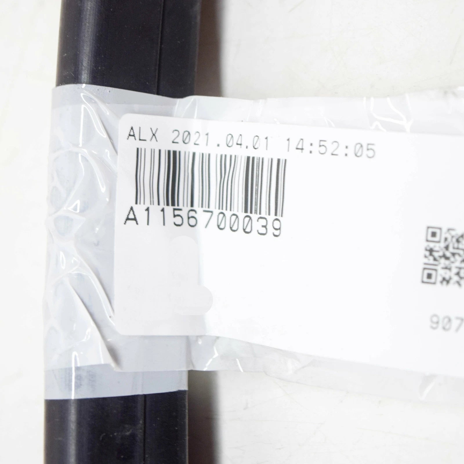 NEW MERCEDES-BENZ W115 FRONT WINDSHIELD SEALING FRAME A1156700039 ORIGINAL