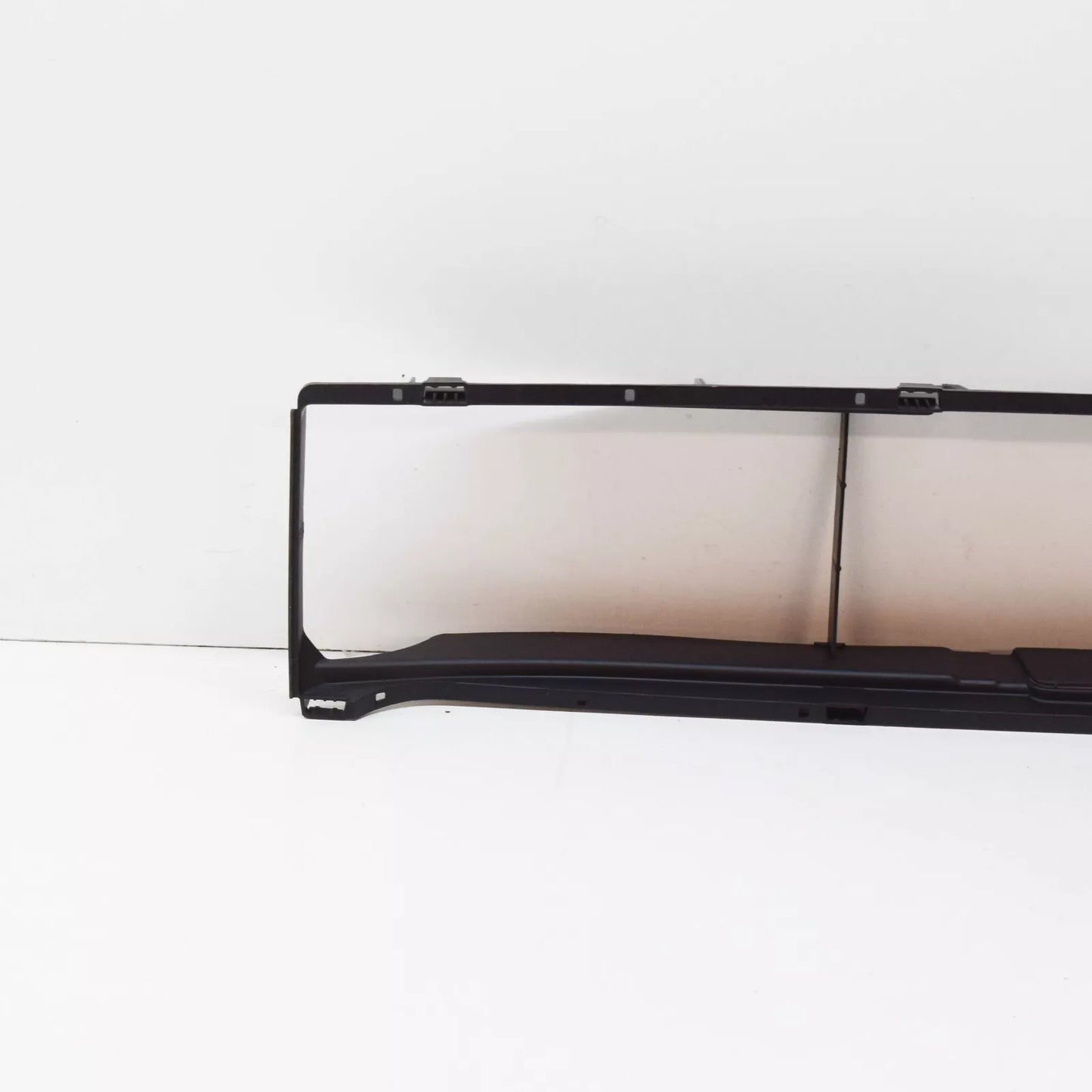 NEW BMW 5 GT F07 M SPORT RADIATOR LOWER AIR DUCT 51648049649 8049649 2015