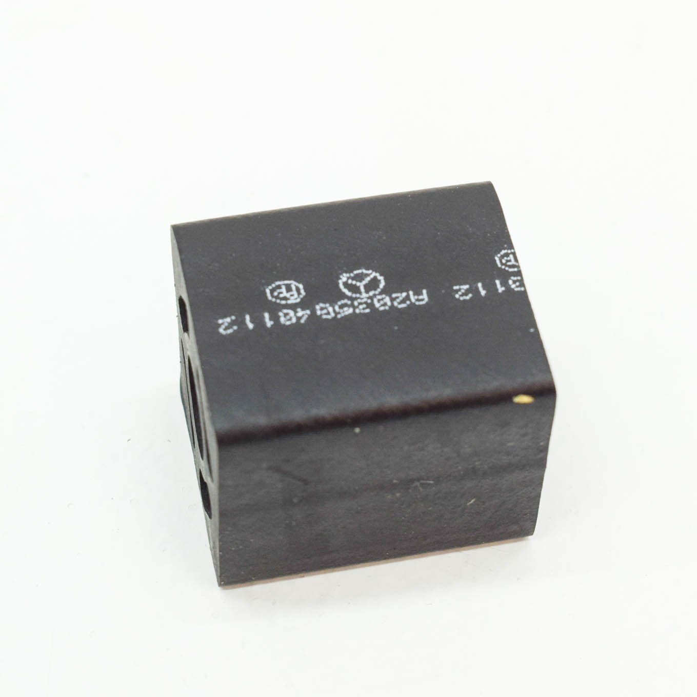 new mercedes-benz slk r171 radiator mount rubber bushing a2035040112 original