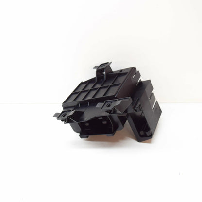 NEW AUDI A3 8V REAR RIGHT ELECTRICAL MODULE UNIT RETAINER 8V0907471 ORIGINAL