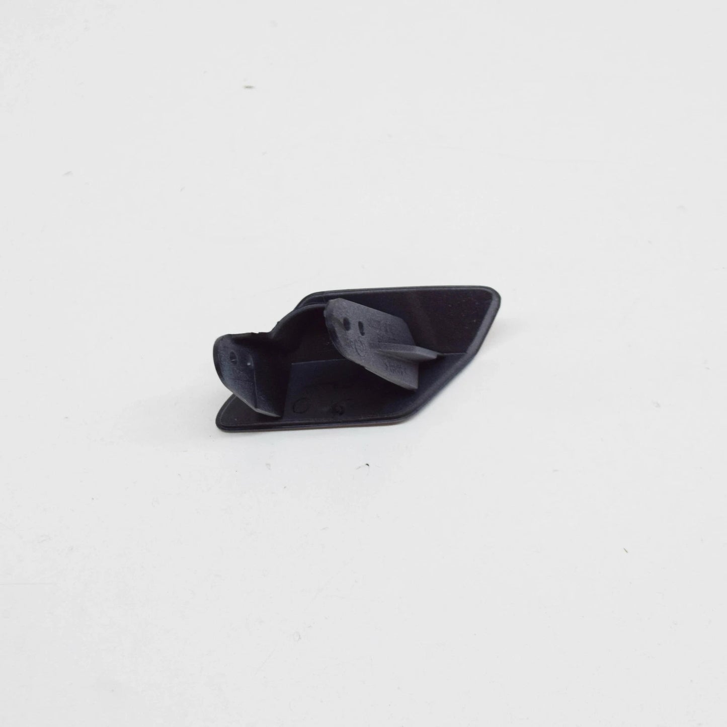 NEW BMW 3 FRONT M SPORT RIGHT SIDE HEADLIGHT WASHER COVER CAP F30 51118067970