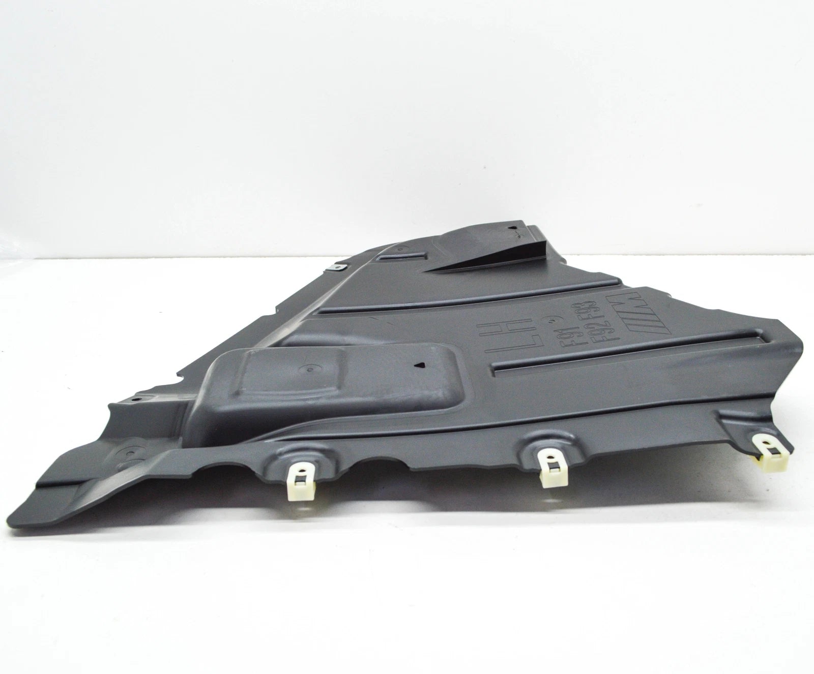 NEW BMW M8 CABRIO F91 FRONT LEFT FENDER LINER EXTENSION 51718079991 ORIGINAL