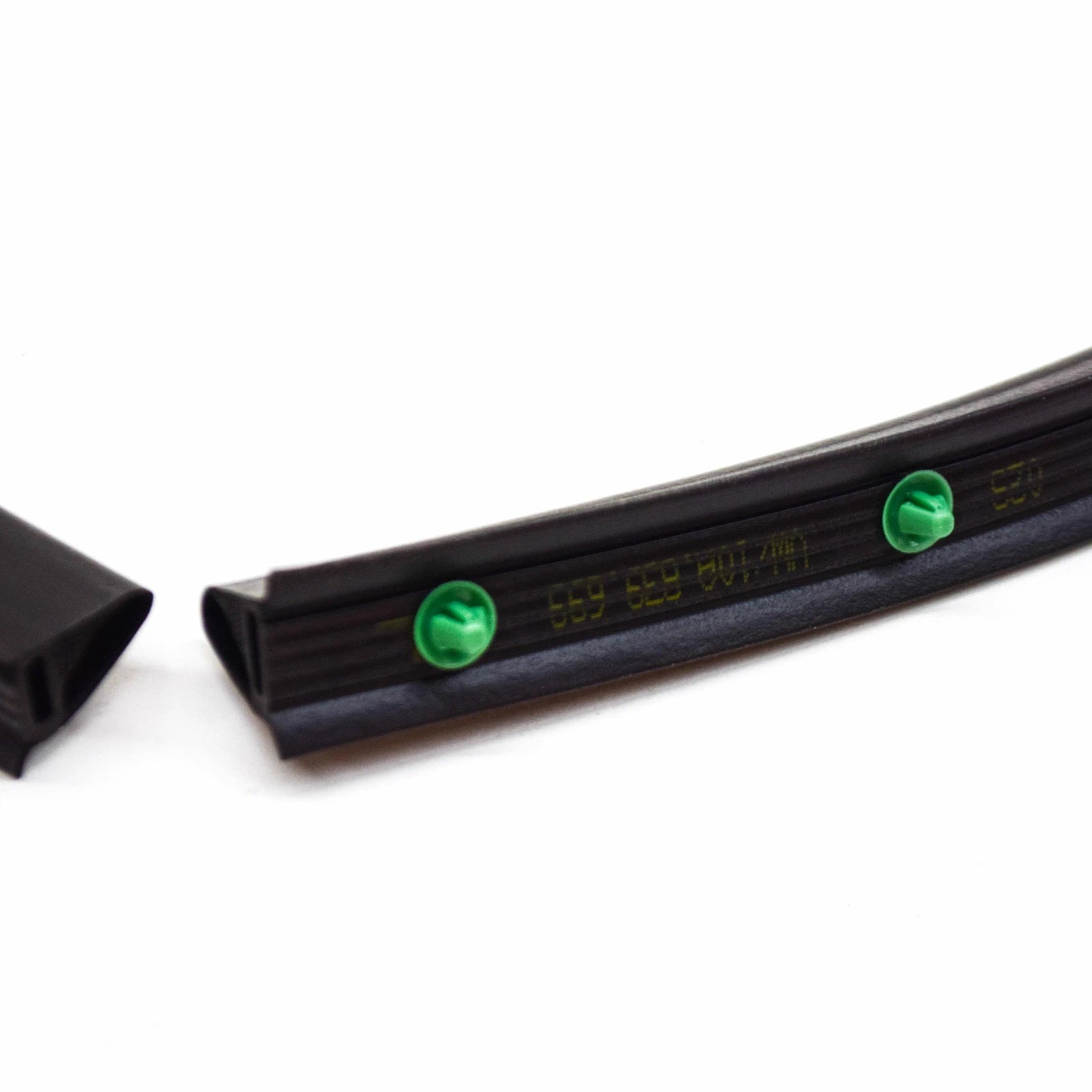 NEW VOLKSWAGEN ID.3 E11 REAR LEFT DOOR OUTER SEAL 10A839699