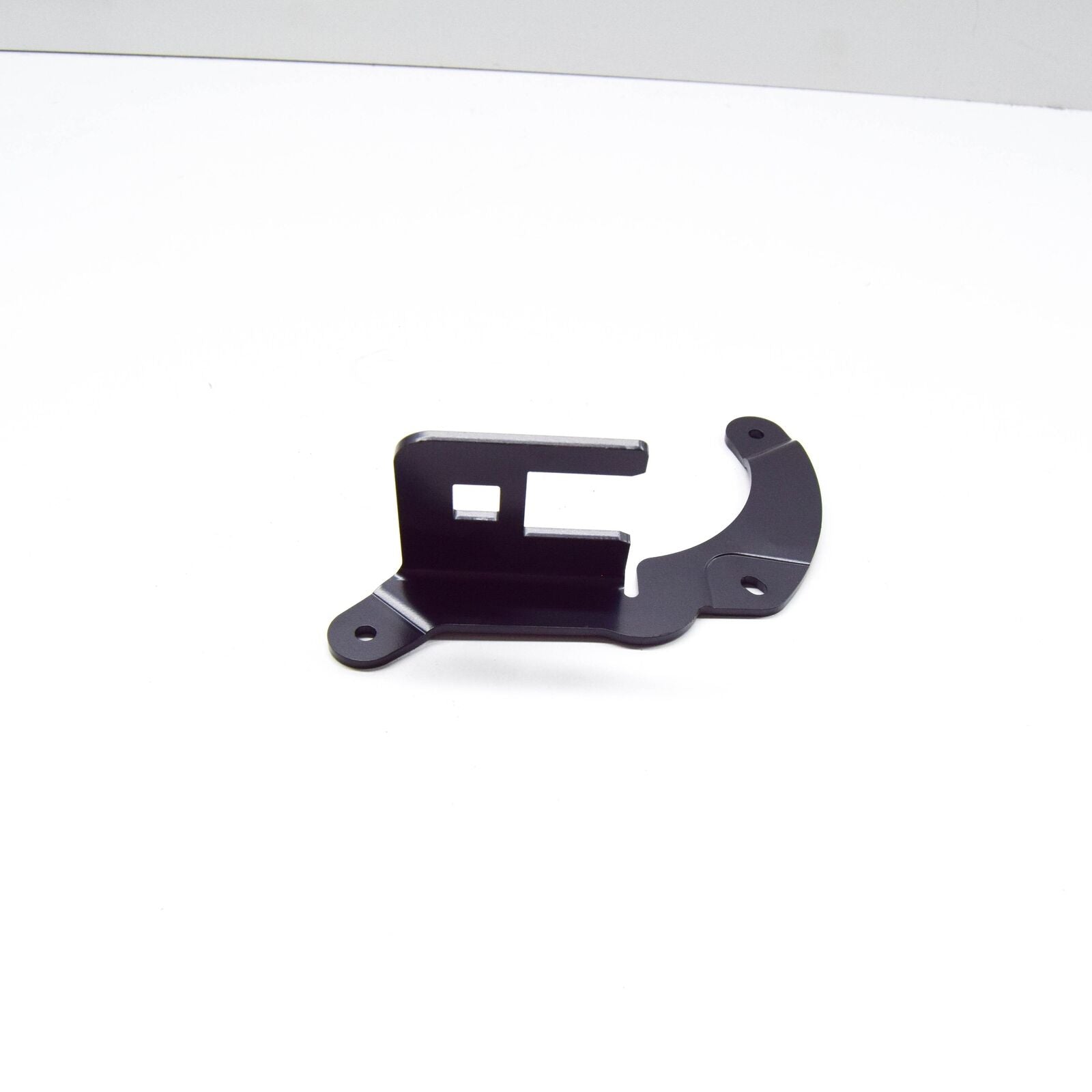 NEW MERCEDES-BENZ GLA X156 TRAILER HITCH CONSOLE A1563100058 ORIGINAL