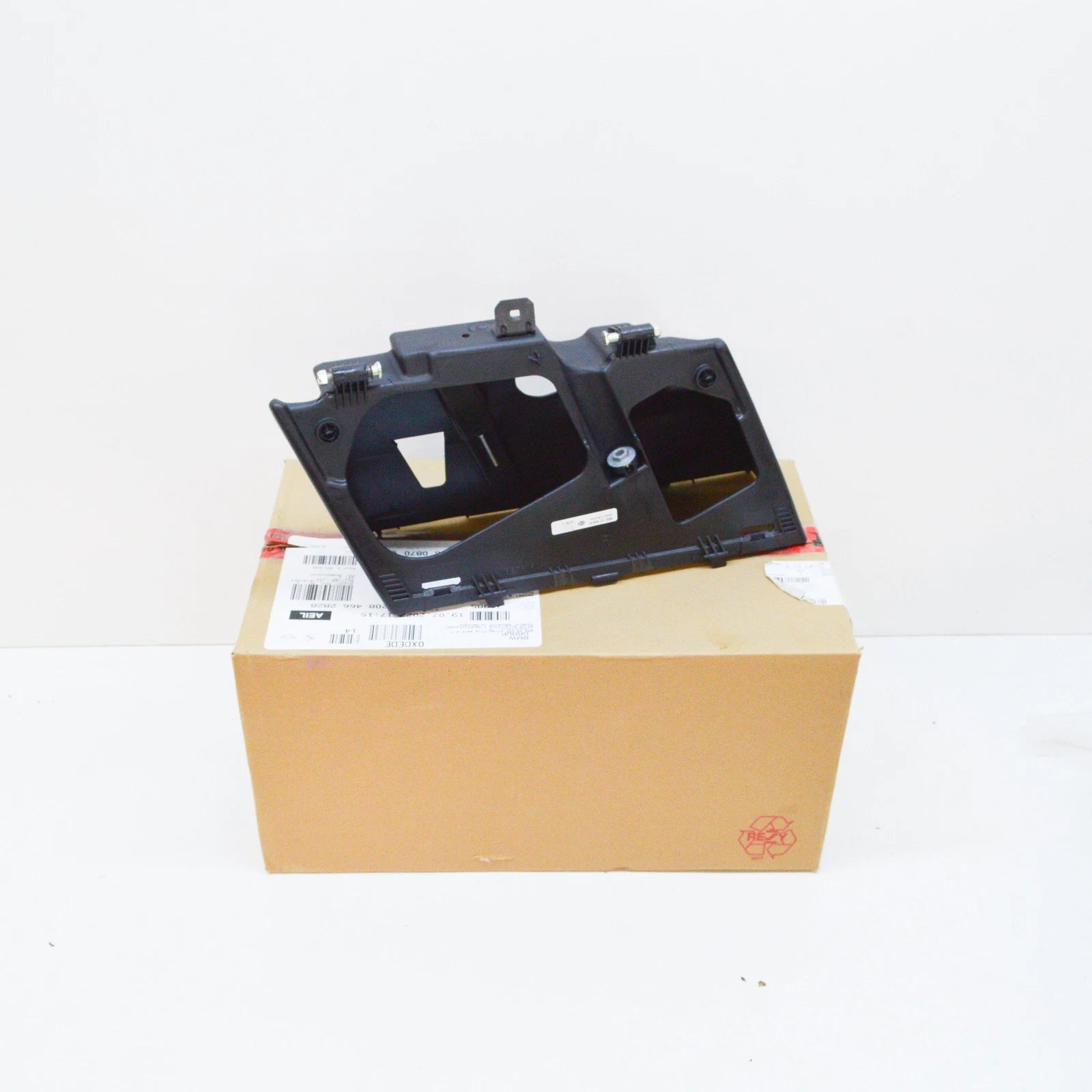 NEW BMW 8 E31 RIGHT HEADLIGHT HOUSING 63128354558 8354558 ORIGINAL