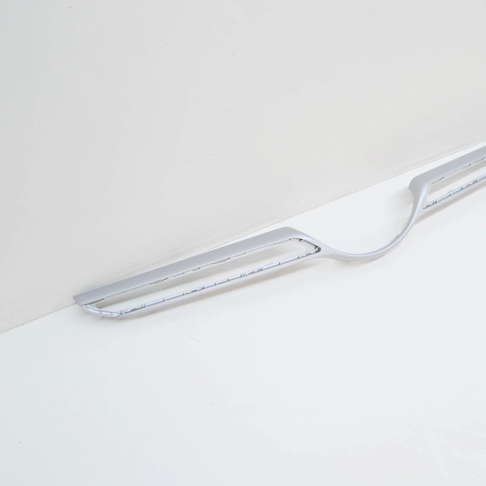 NEW MERCEDES-BENZ GLE W167 RADIATOR GRILLE LOWER TRIM A1678880200 ORIGINAL