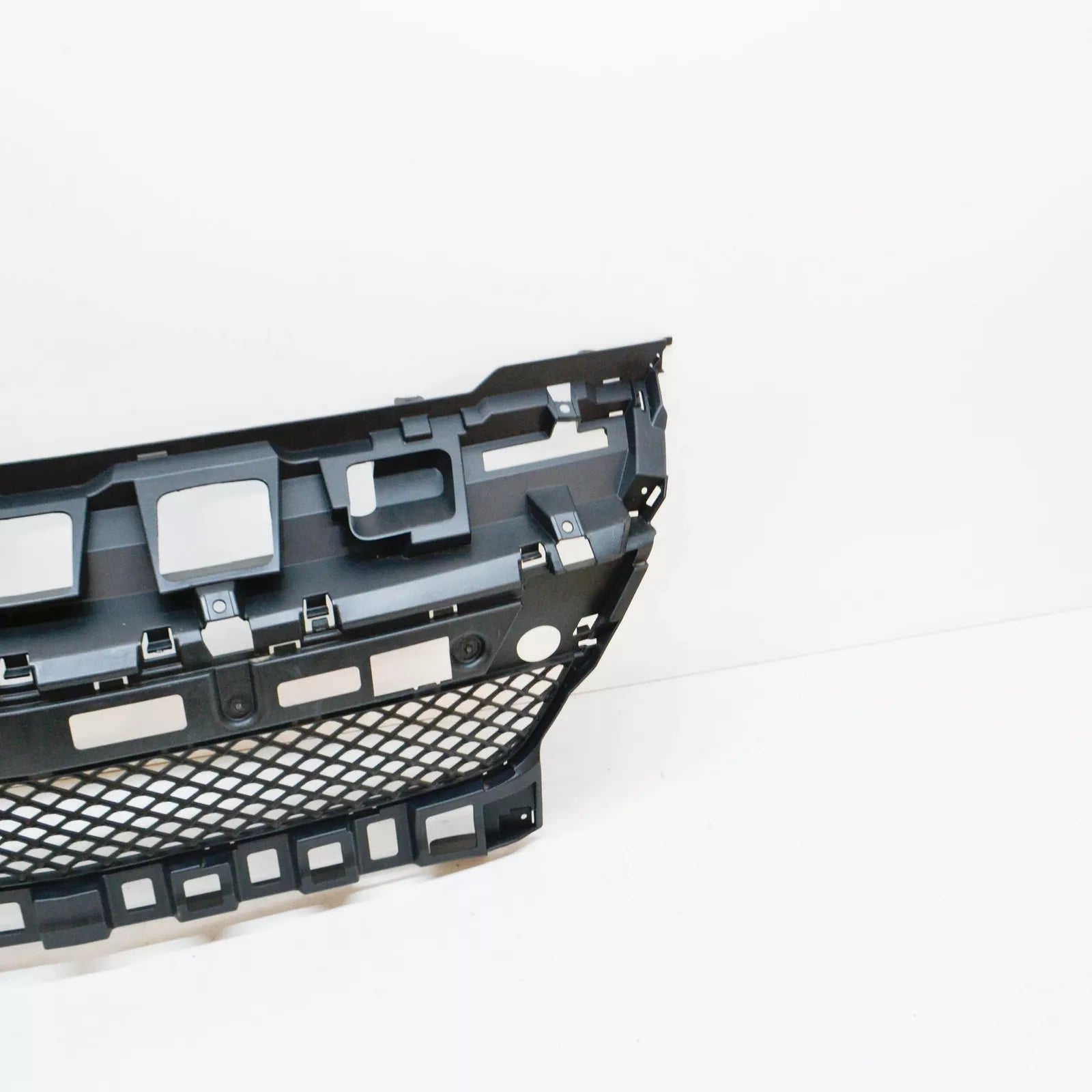 NEW MERCEDES-BENZ GL-CLASS X164 FRONT LOWER GRILL A1648852465 ORIGINAL