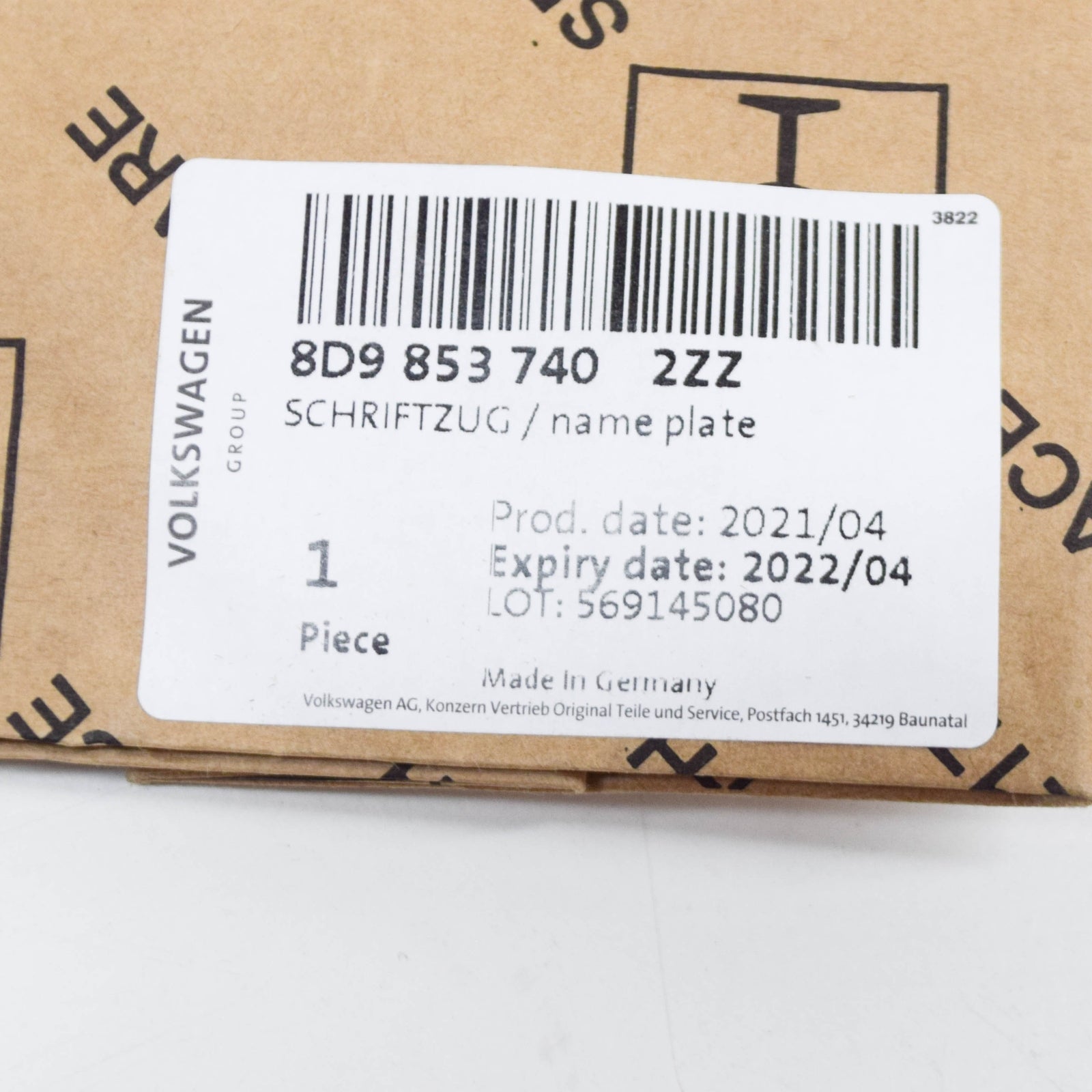 NEW AUDI A4 RS4 REAR TRUNK EMBLEM BADGE 8D9853740 2ZZ ORIGINAL