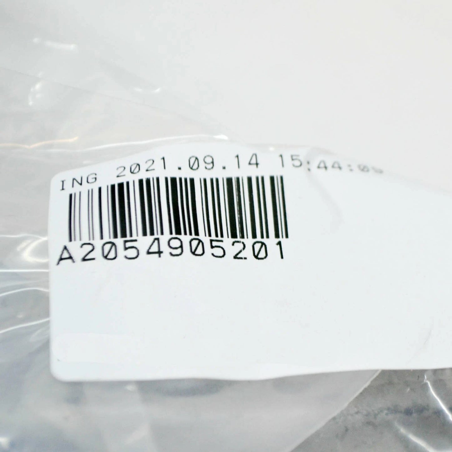 NEW MERCEDES-BENZ C W205 REAR RIGHT EXHAUST PIPE BRACKET A2054905201 ORIGINAL