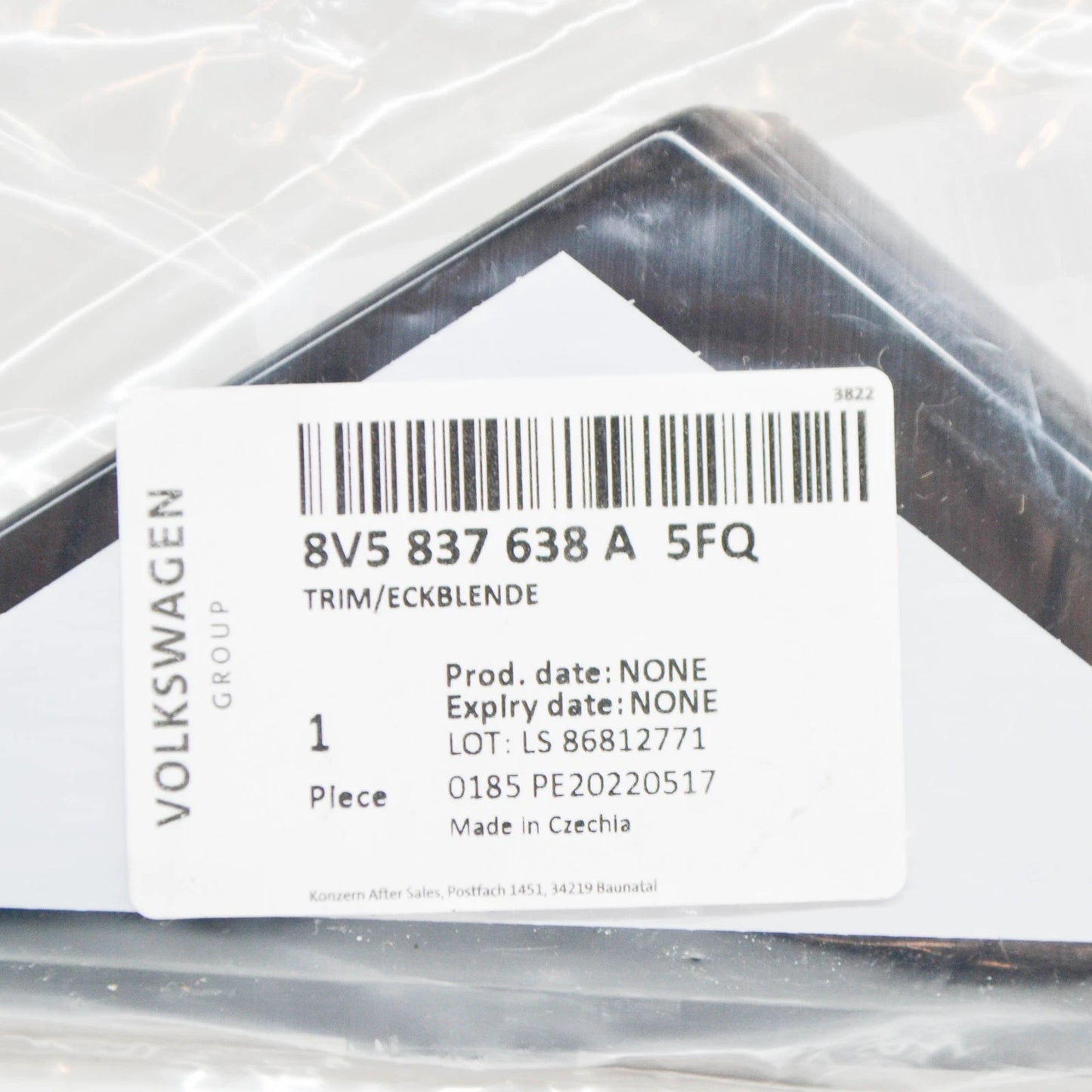 NEW AUDI A3 SPORTBACK 8V FRONT RIGHT DOOR CORNER TRIM 8V5837638A5FQ ORIGINAL