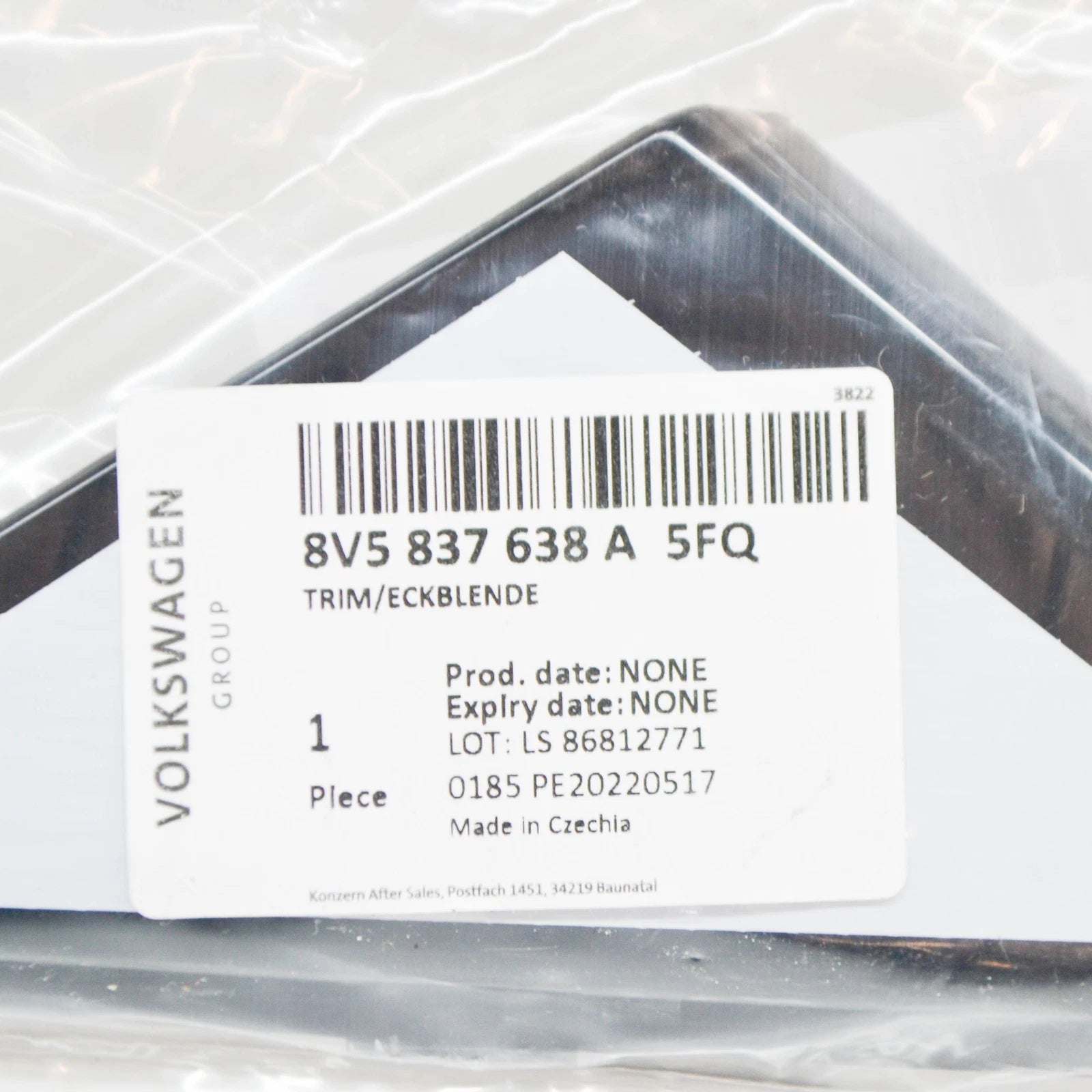 NEW AUDI A3 SPORTBACK 8V FRONT RIGHT DOOR CORNER TRIM 8V5837638A5FQ ORIGINAL