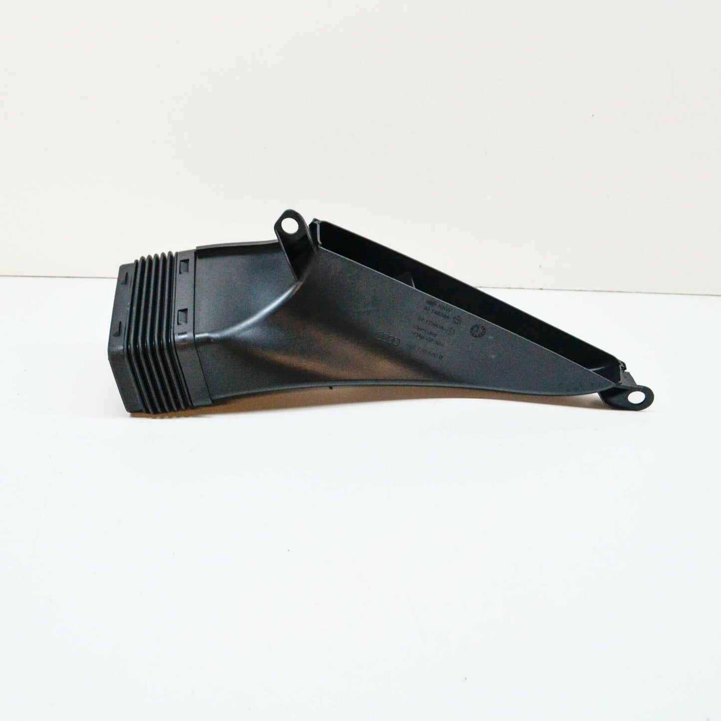 NEW AUDI A6 S6 C8 ENGINE AIR INTAKE HOSE 4K0129520B ORIGINAL