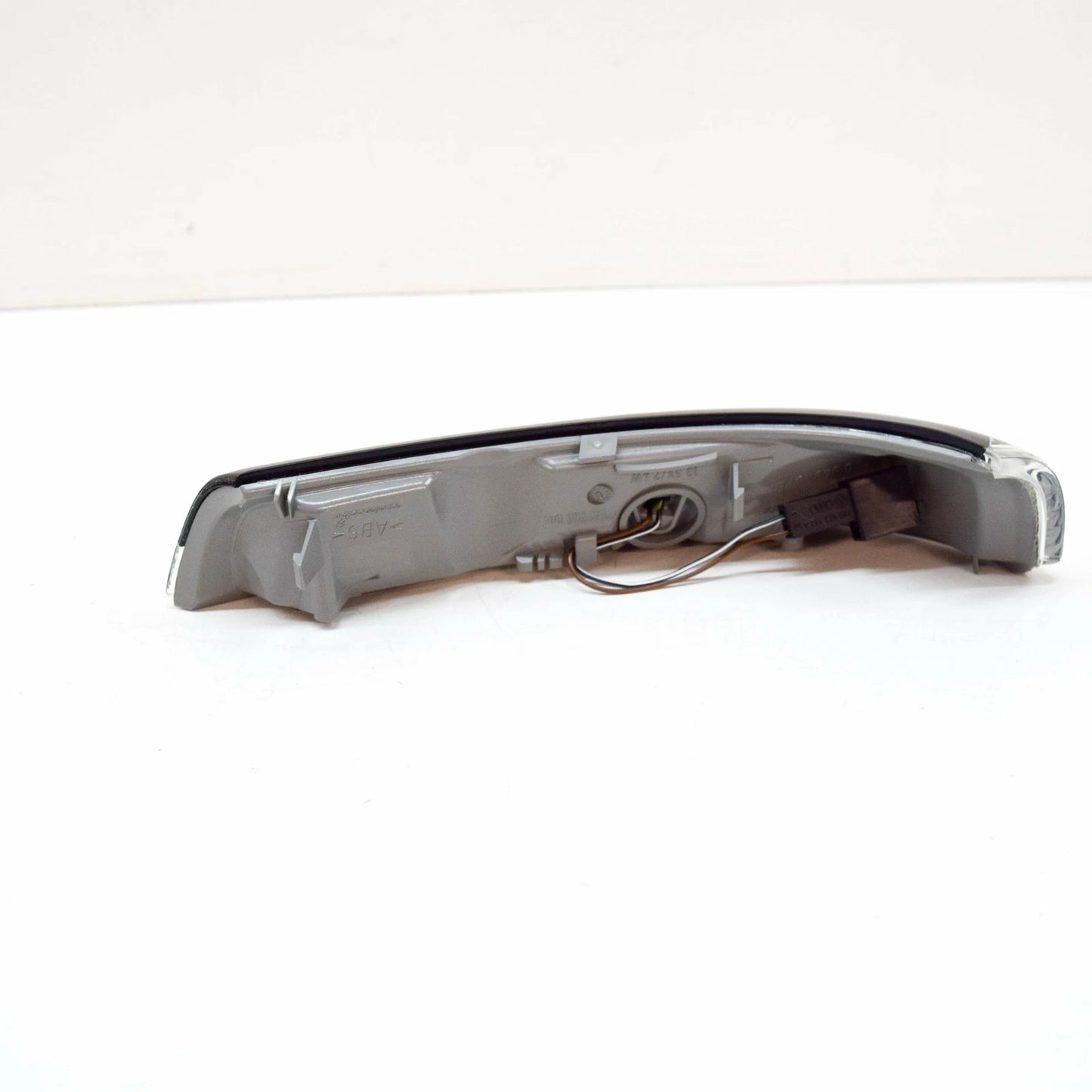 NEW VW PHAETON GP3 FRONT LEFT DOOR MIRROR TURN INDICATOR 3D0949101B