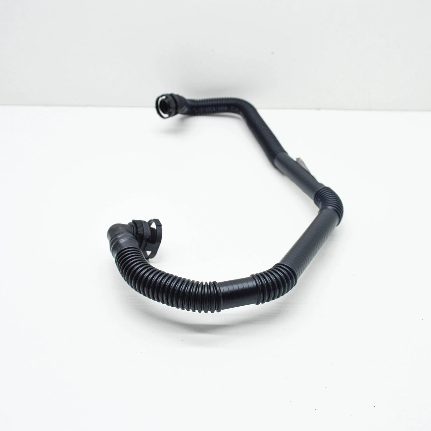 NEW AUDI Q7 4M SECONDARY AIR INJECTION OUTLER PIPE HOSE 4M0133817J