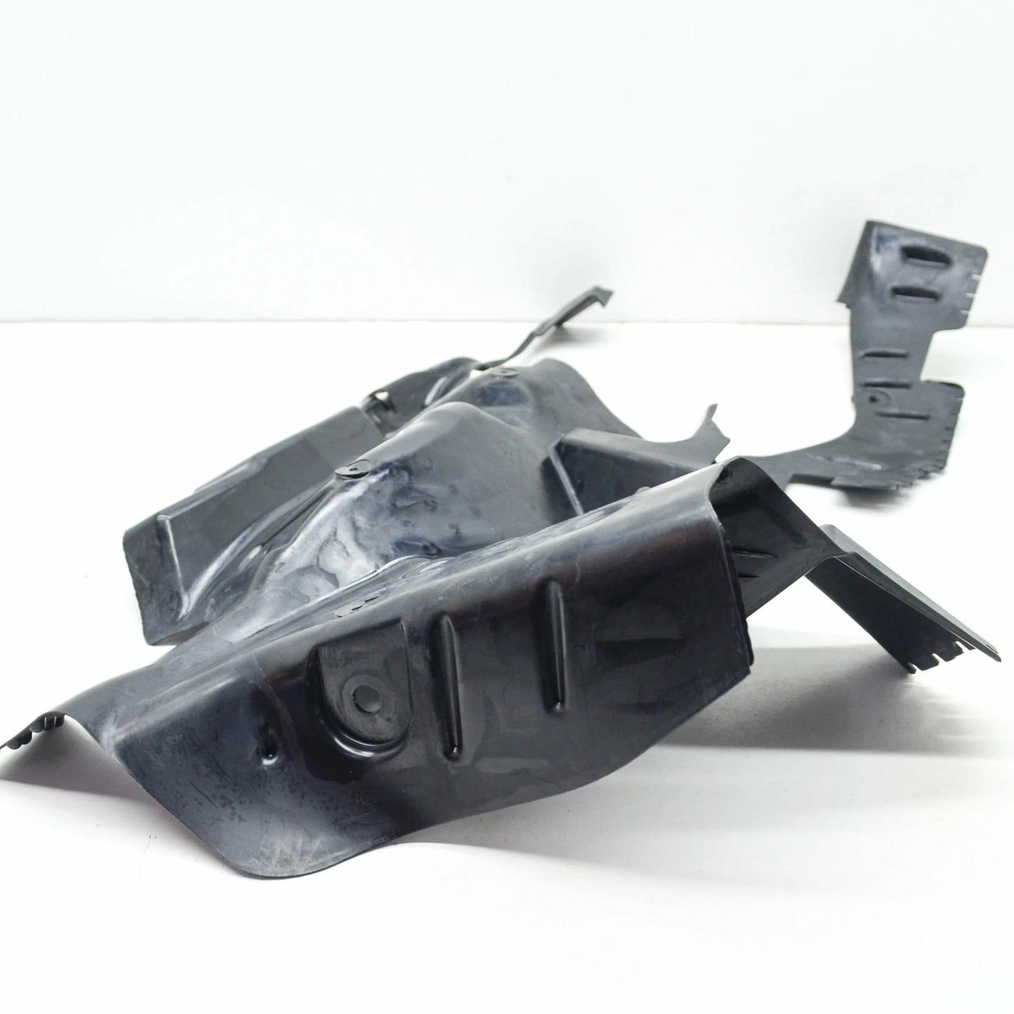 NEW MB C W205 RIGHT CENTER ENGINE NOISE INSULATION A2055240325