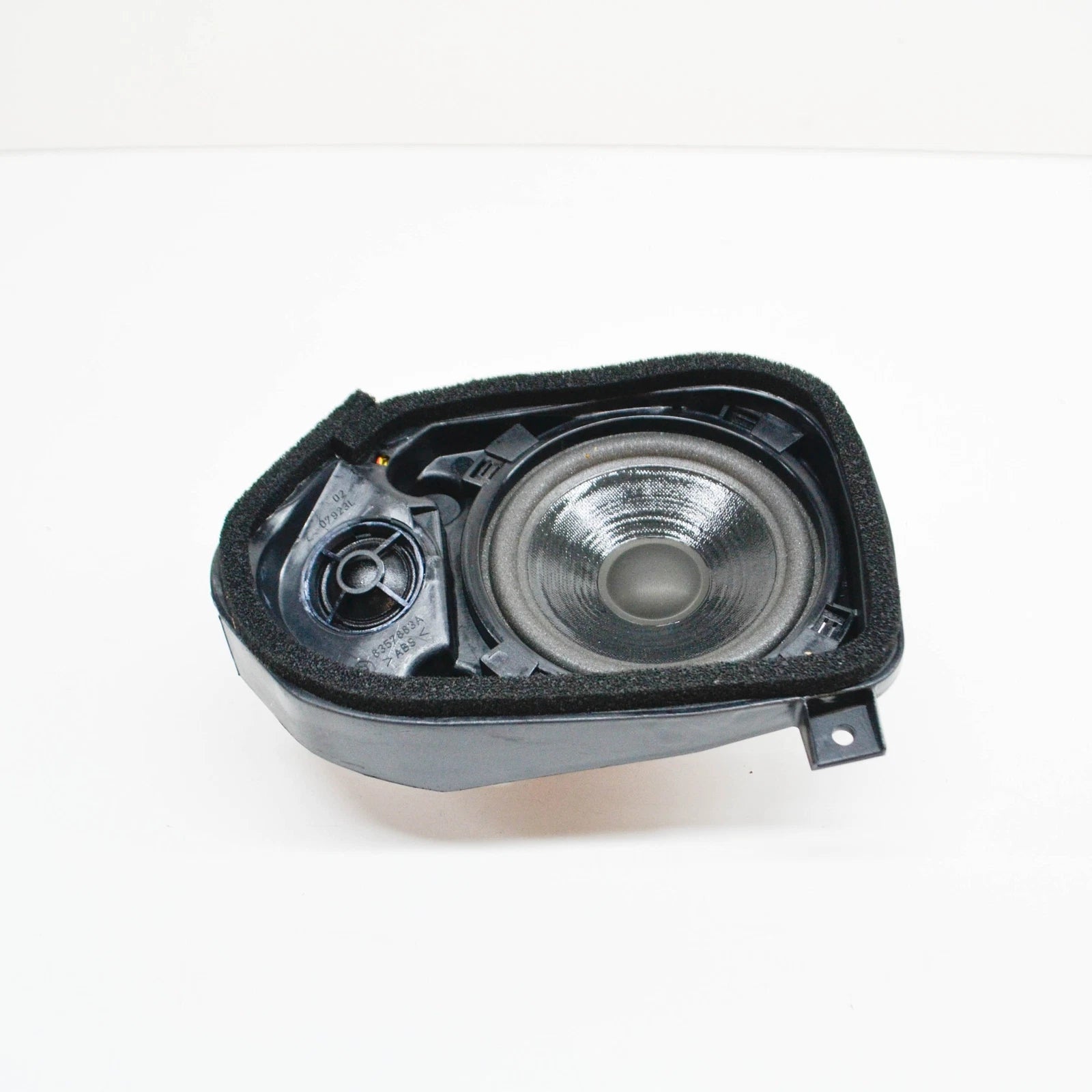 NEW BMW 3 COMPACT E36 REAR LEFT LOUDSPEAKER 65138357879 8357879 ORIGINAL