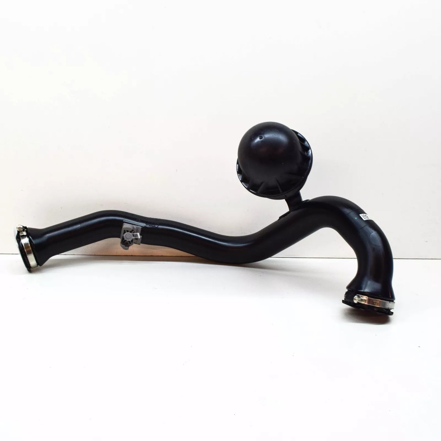 NEW AUDI A5 S5 8W6 LEFT SIDE TURBOCHARGER PIPE HOSE 8W0145673AL ORIGINAL