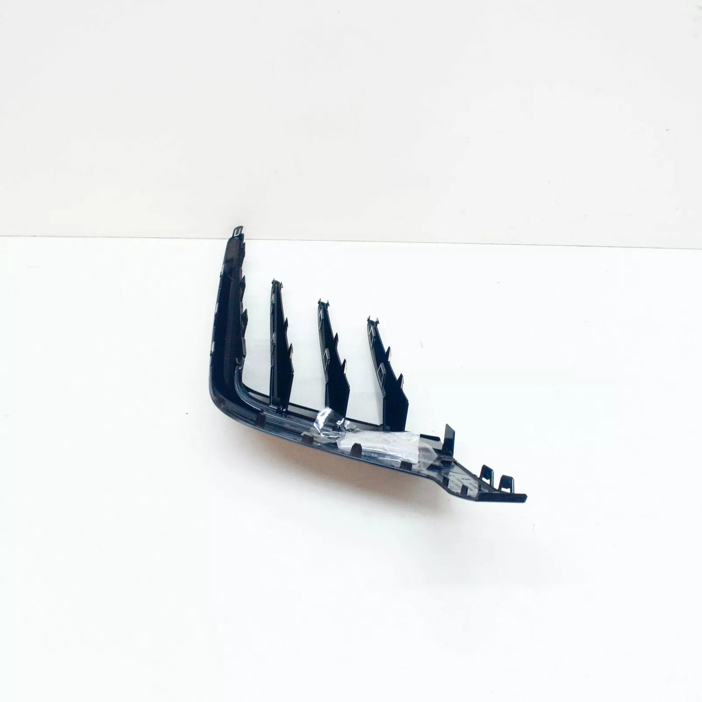 NEW VW GOLF MK7 FRONT BUMPER LEFT VENT GRILLE 5G0807027041 ORIGINAL