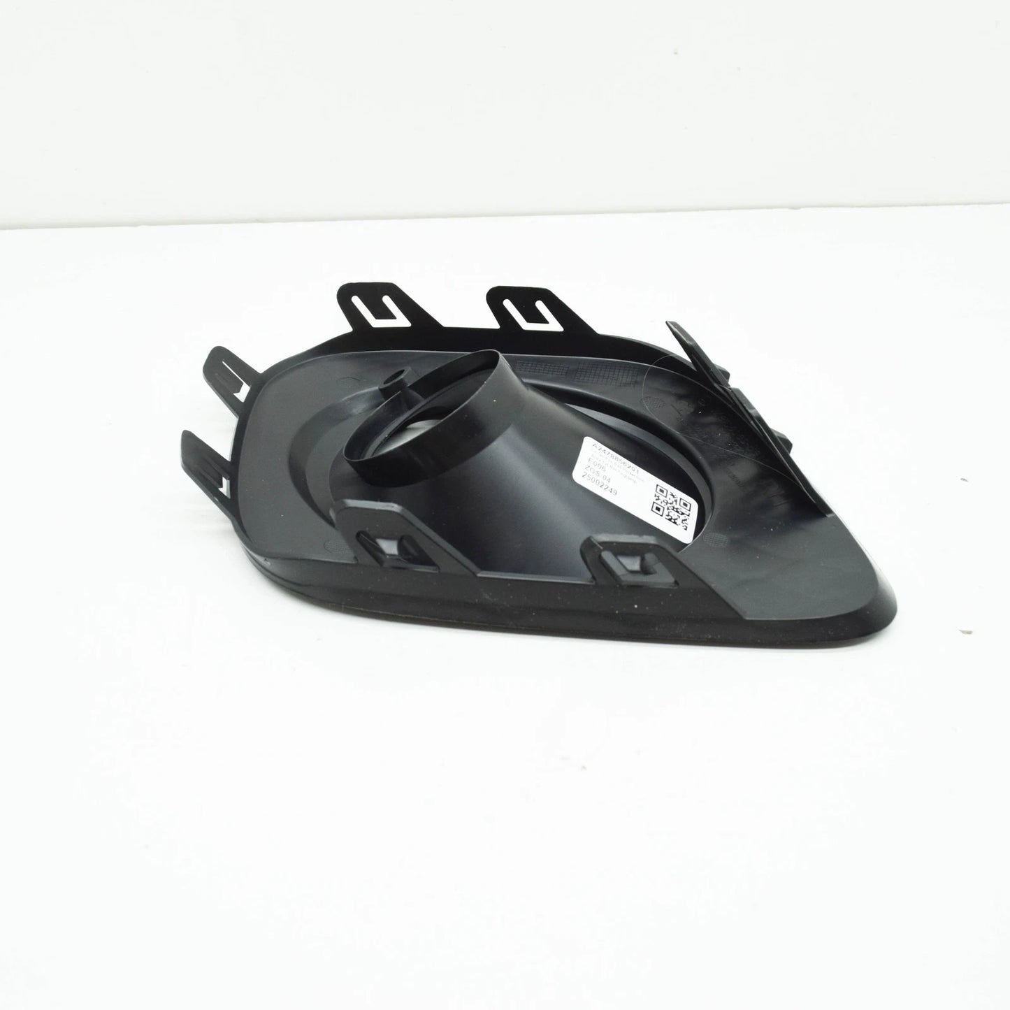 NEW MB GLB X247 FRONT BUMPER OUTER LOWER RIGHT GRILLE COVER A2478856201 ORIGINAL