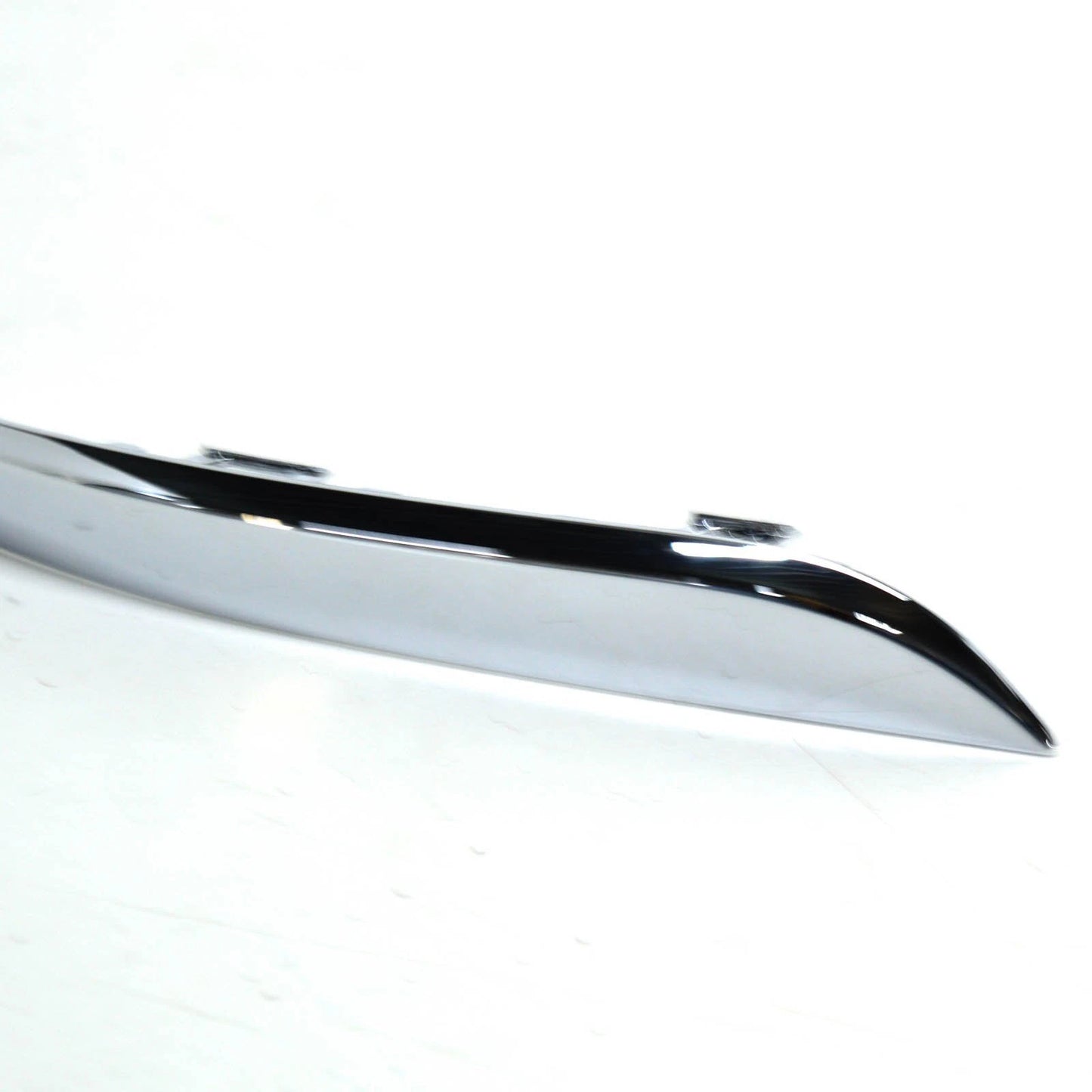 NEW BMW 7 G11 FRONT BUMPER RIGHT LOWER MOLDING 51117362696 7362696 2016 ORIGINAL