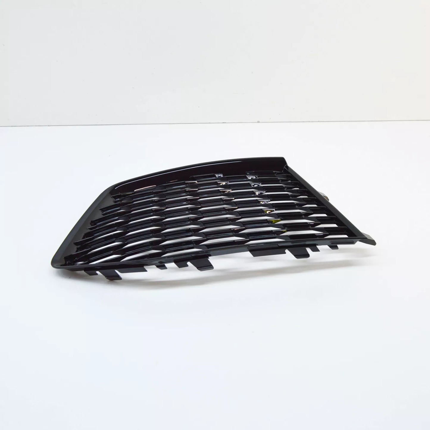 NEW AUDI RS Q3 8U FRONT LEFT AIR GUIDE GRILLE 8U0807681MT94