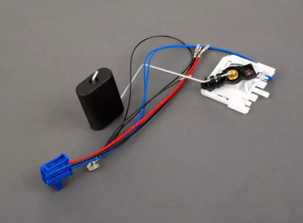 NEW BMW X3 E83 FUEL LEVEL SENSOR 16147186457 7186457 ORIGINAL