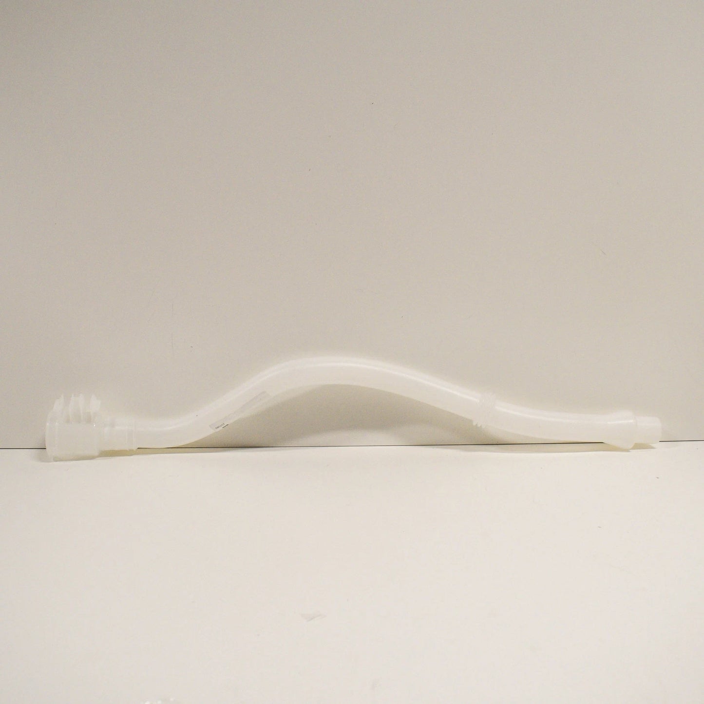 NEW VW CRAFTER FRONT WINDSCREEN WASHER RESERVOIR TANK HOSE 7C0955463A ORIGINAL