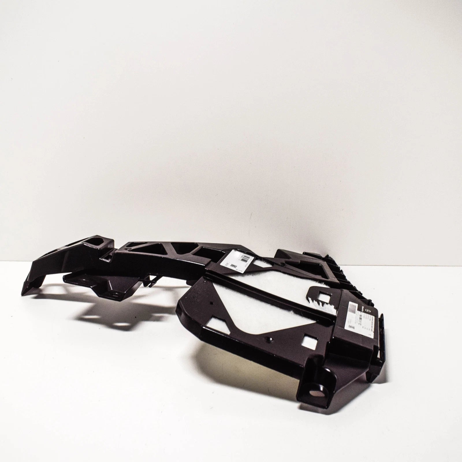 NEW MERCEDES-BENZ GLE W166 REAR LEFT BUMPER BRACKET A1668801112 ORIGINAL
