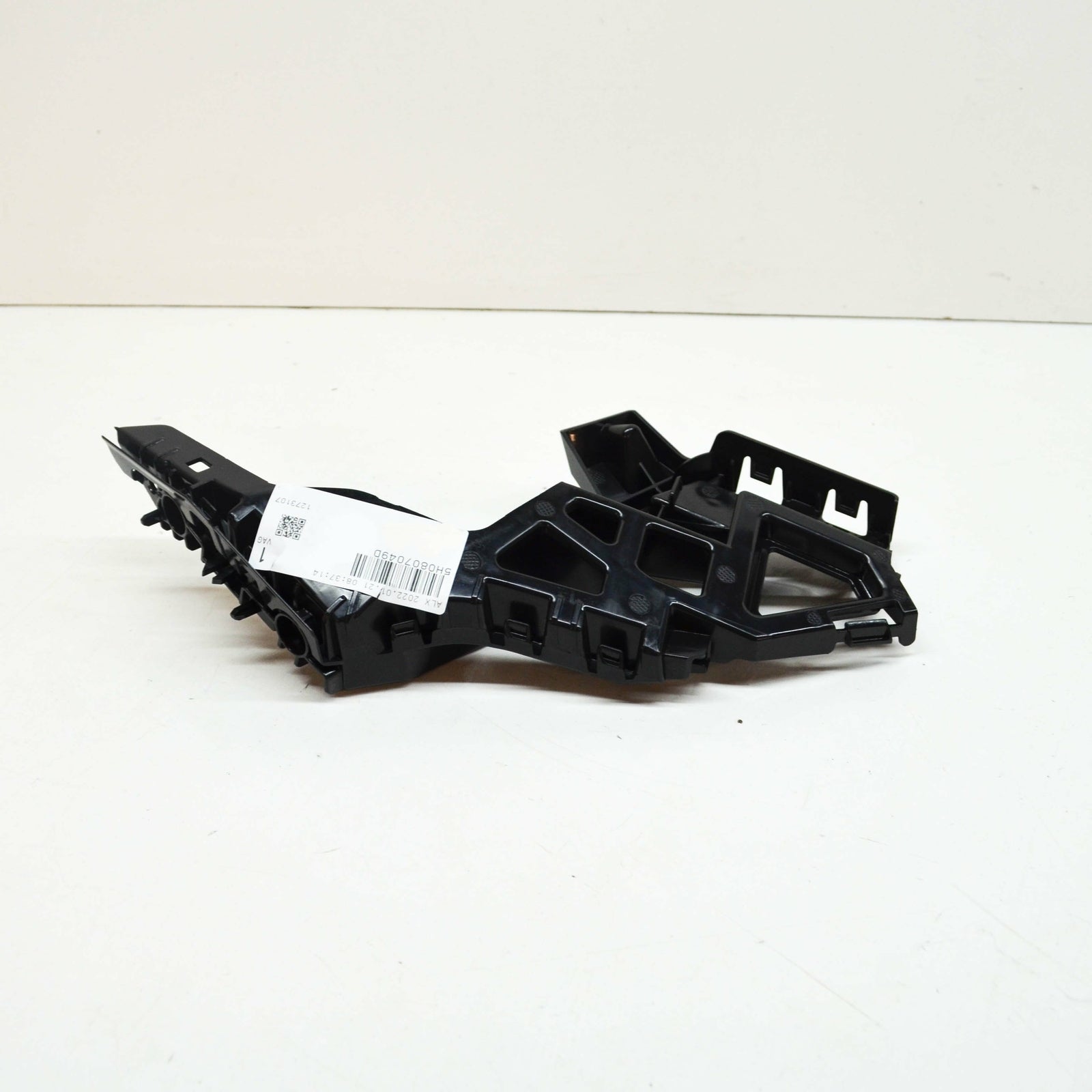 NEW VOLKSWAGEN GOLF MK8 CD1 FRONT LEFT BUMPER BRACKET 5H0807049D ORIGINAL