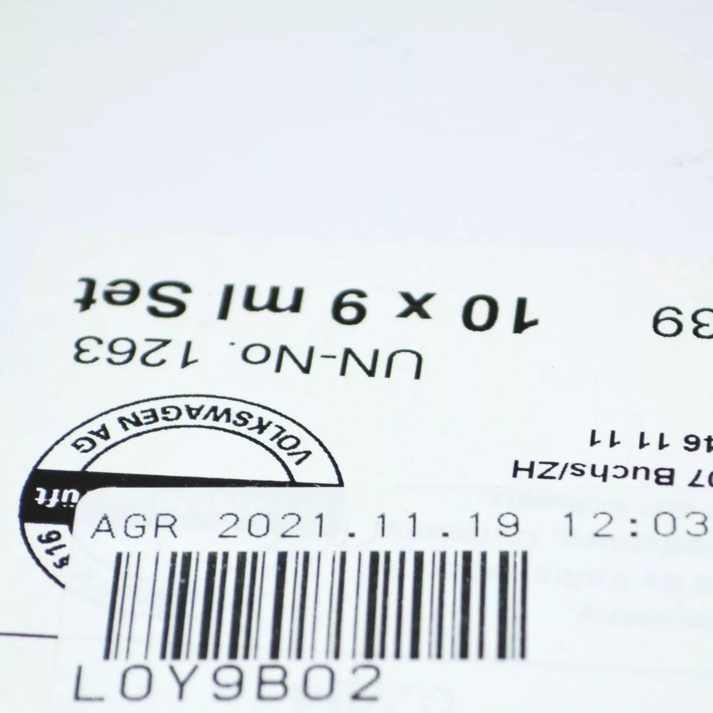 NEW AUDI VW BRILLIANT BLACK TOUCH UP PAINT SET L0Y9B02 ORIGINAL