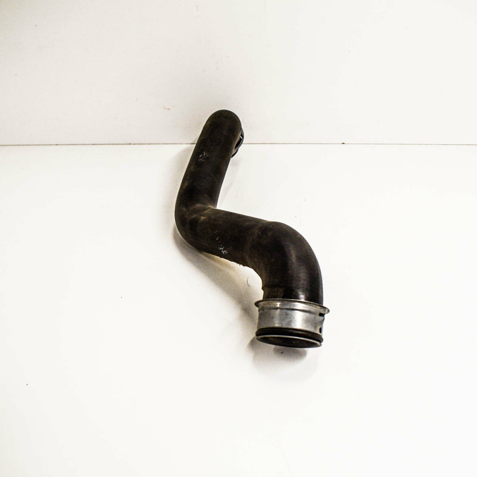 NEW MERCEDES-BENZ S W221 RIGHT BOTTOM RADIATOR COOLANT PIPE A2215013982 ORIGINAL