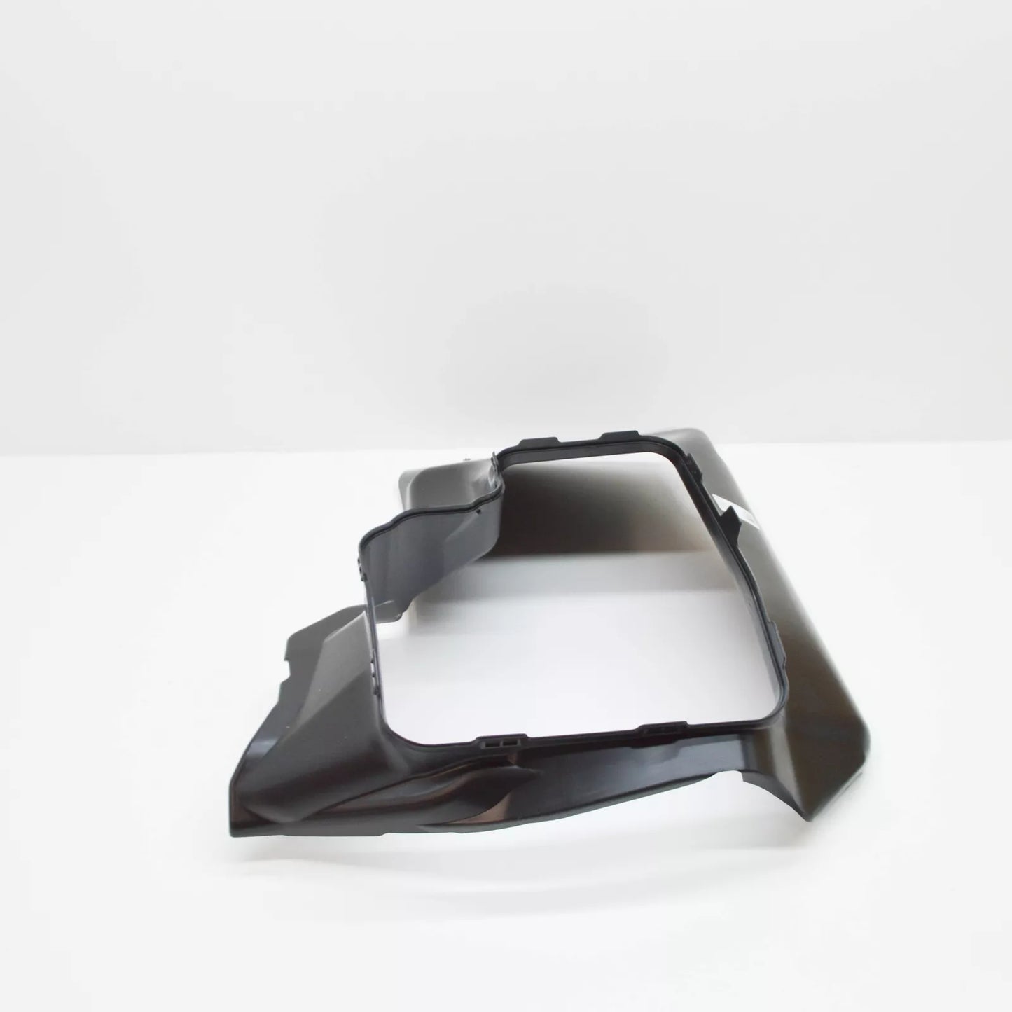 NEW BMW X6G06 FRONT LEFT AIR INTAKE GUIDE PART 51748070237 8070237 2021 ORIGINAL