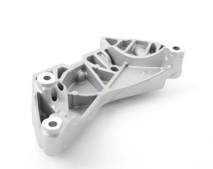 NEW VW BEETLE 5C RIGHT ENGINE MOUNT BRACKET 06K199207A ORIGINAL