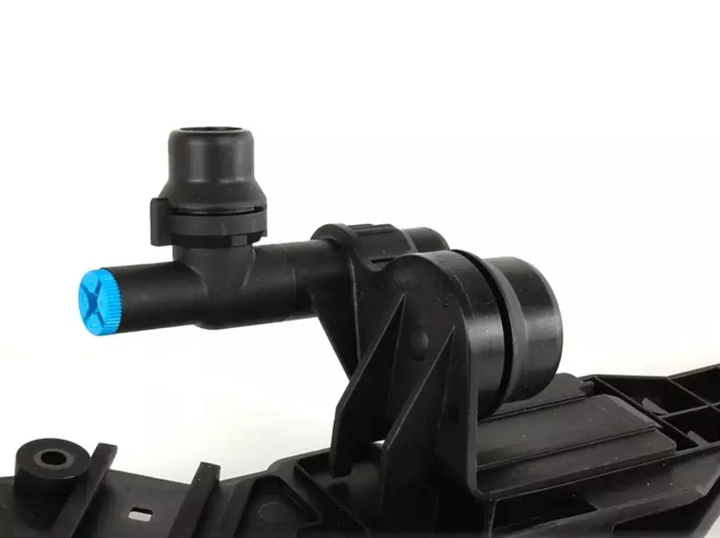 NEW BMW 3 E46 EXPANSION TANK MOUNTING PLATE 17111436250 1436250 ORIGINAL