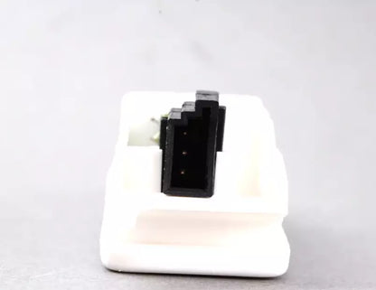 NEW VOLKSWAGEN GOLF 1K MK5 AUX IN-SOCKET 1K0035724B ORIGINAL