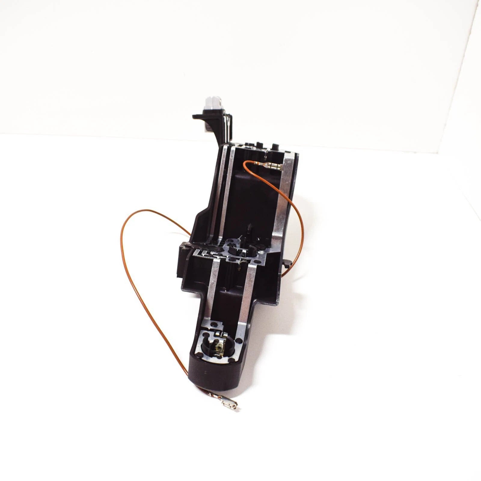 NEW BMW 5 E60 REAR RIGHT BULB HOLDER 63217361882 7361882 2007 ORIGINAL