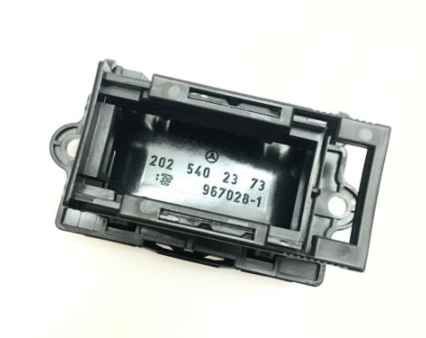 NEW MERCEDES-BENZ CLA C117 DIAGNOSIS PLUG BRACKET A2025402373 ORIGINAL