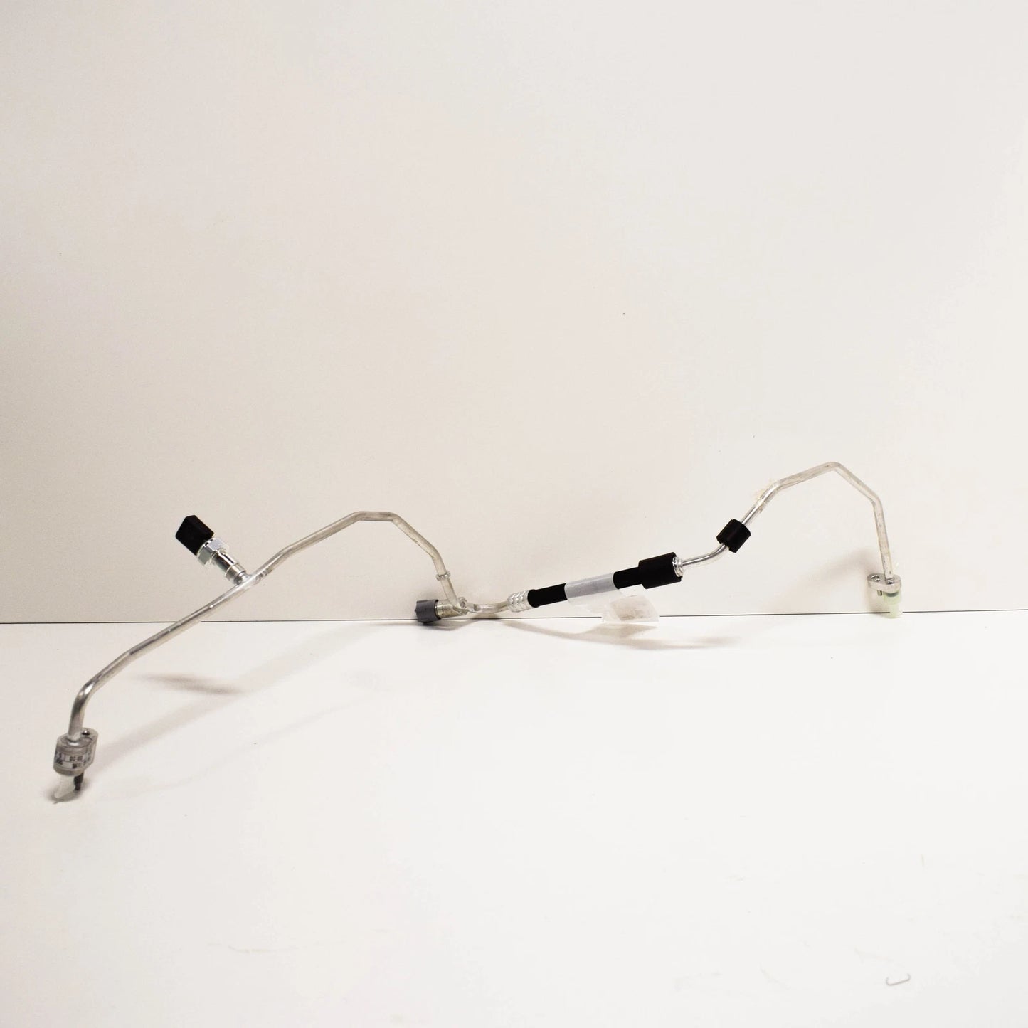 NEW VOLKSWAGEN TIGUAN MK2 A/C FRONT PIPE LINE 5QF816741C ORIGINAL