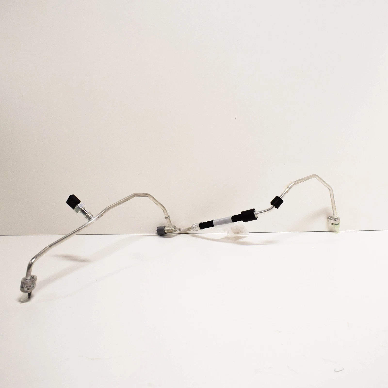 NEW VOLKSWAGEN TIGUAN MK2 A/C FRONT PIPE LINE 5QF816741C ORIGINAL