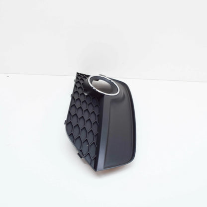 NEW AUDI Q3 8U FRONT BUMPER RIGHT FOG LIGHT GRILLE 8U0807682ESP9