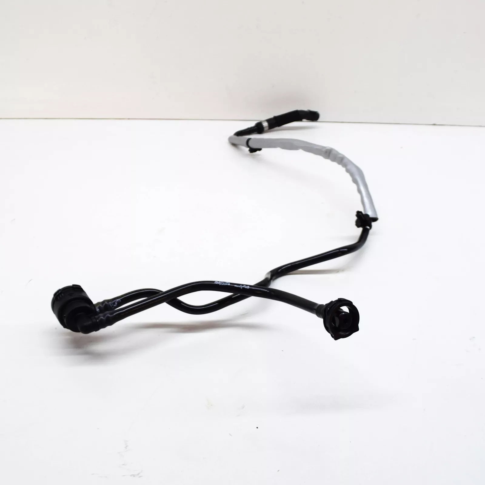 NEW MERCEDES-BENZ GLC X253 VENT LINE HOSE PIPE 2.0 P 155KW A2535013700 2016