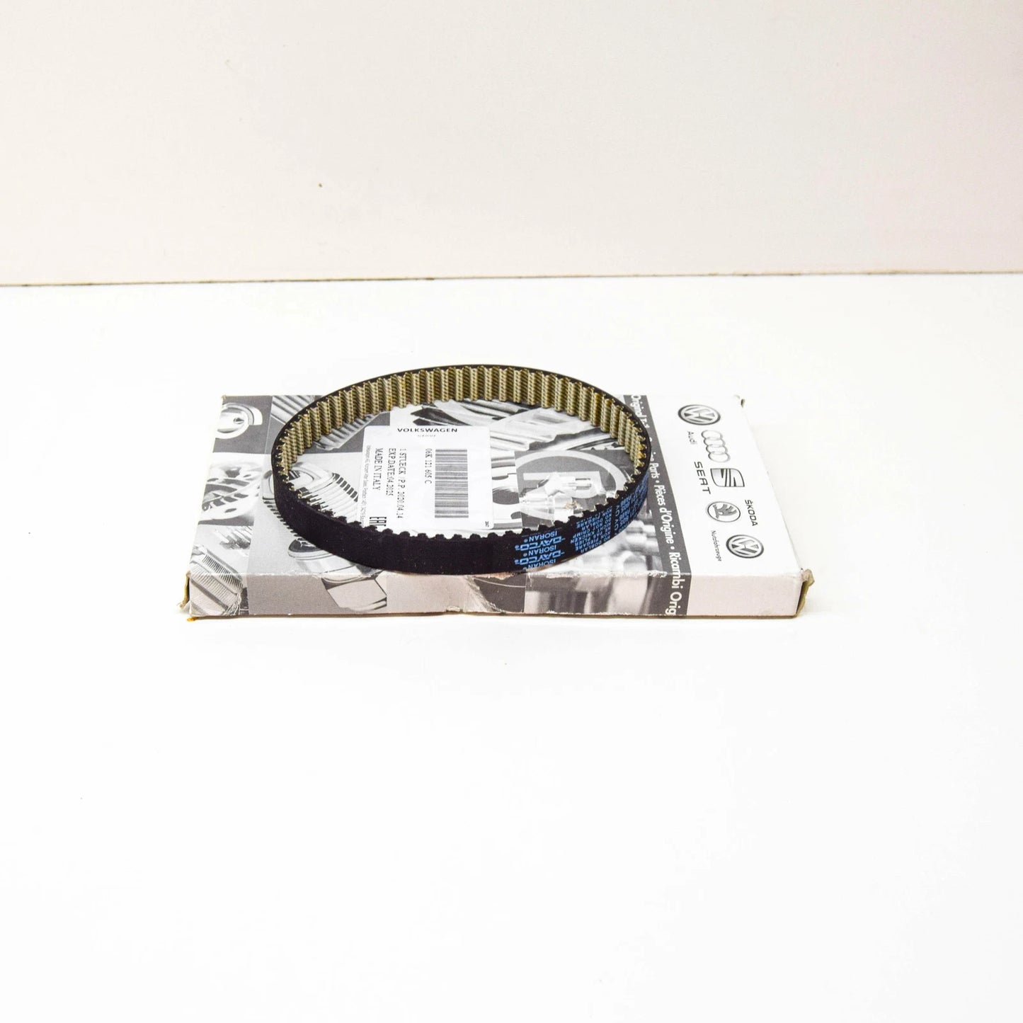 NEW VOLKSWAGEN ARTEON ENGINE WATER PUMP BELT 06K121605C ORIGINAL