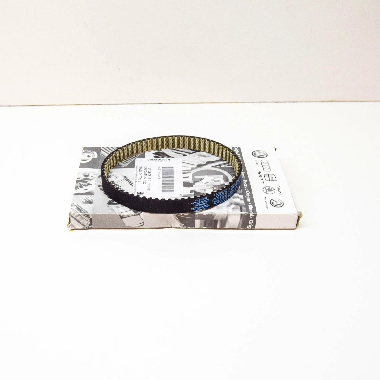 NEW VOLKSWAGEN ARTEON ENGINE WATER PUMP BELT 06K121605C ORIGINAL