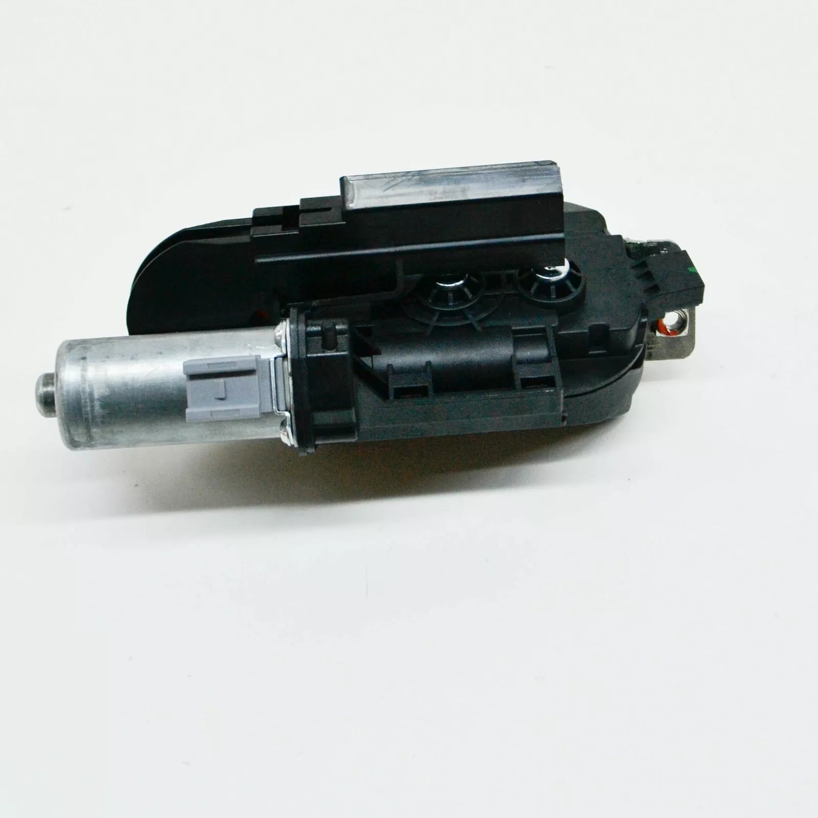 NEW VOLKSWAGEN TOUAREG 7P REAR LID LOCK 7P0827505M ORIGINAL