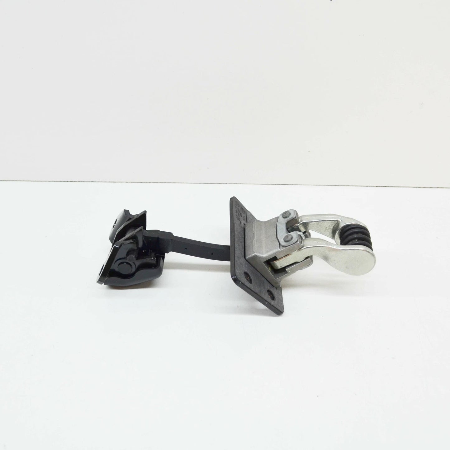 NEW VOLKSWAGEN TRANSPORTER T5 REAR WING DOOR LEFT CATCH 7H0827793G