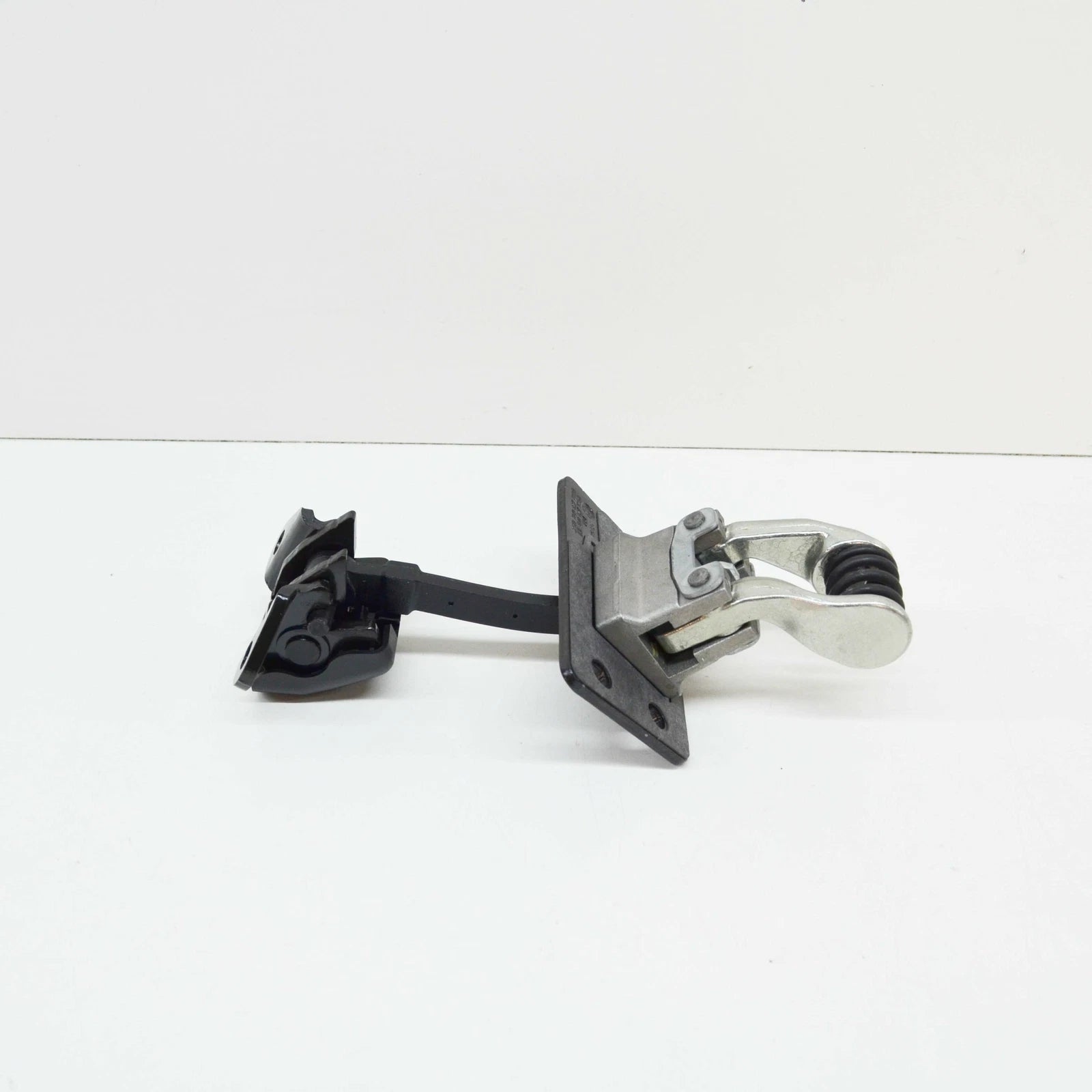 NEW VOLKSWAGEN TRANSPORTER T5 REAR WING DOOR LEFT CATCH 7H0827793G